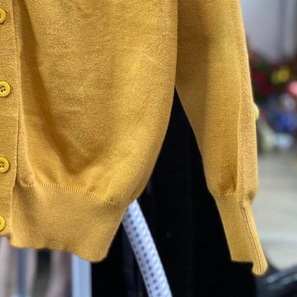 yellow cardigan - Picture 4 of 4